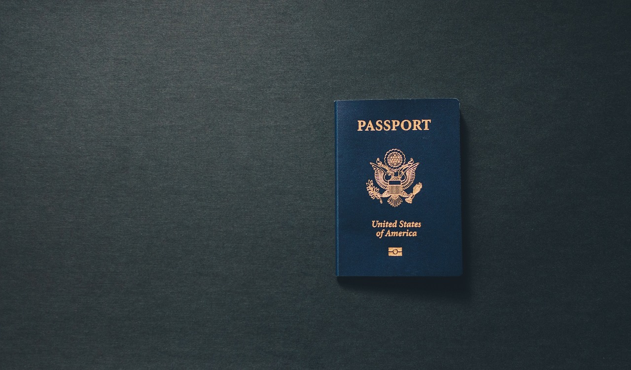 US appeals court blocks Trump birthright citizenship order