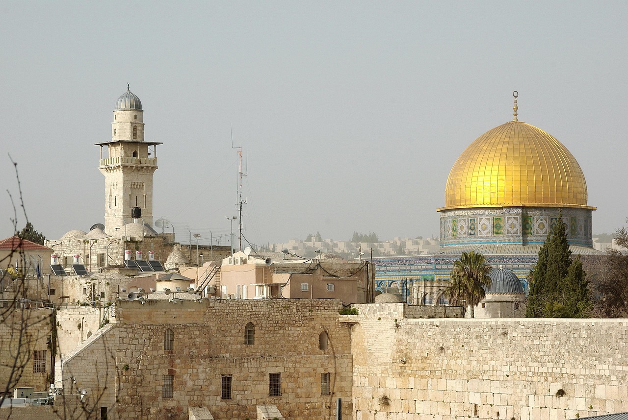 UK threatens to recognize Palestinian statehood as Gaza famine spreads