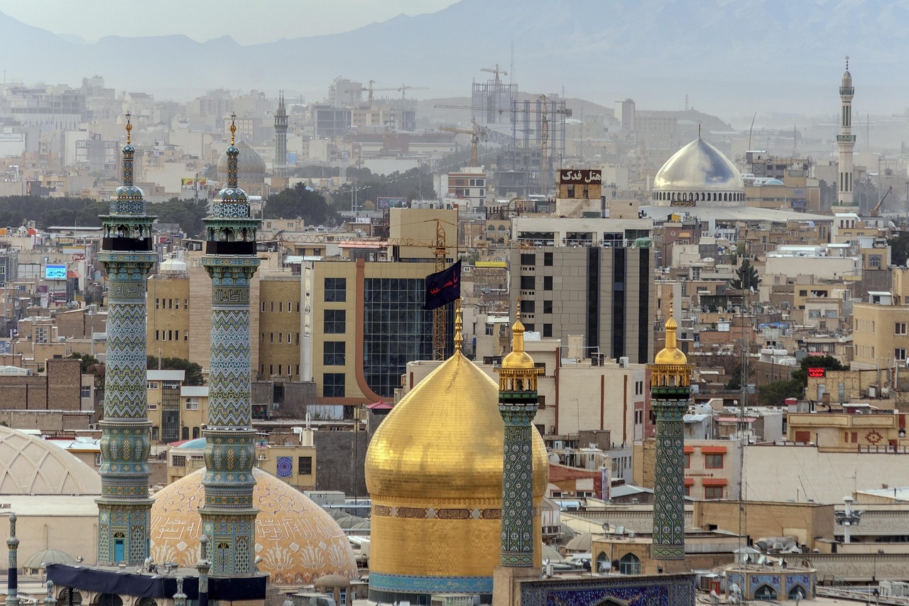 Iran authorities amputate fingers of three individuals convicted of theft