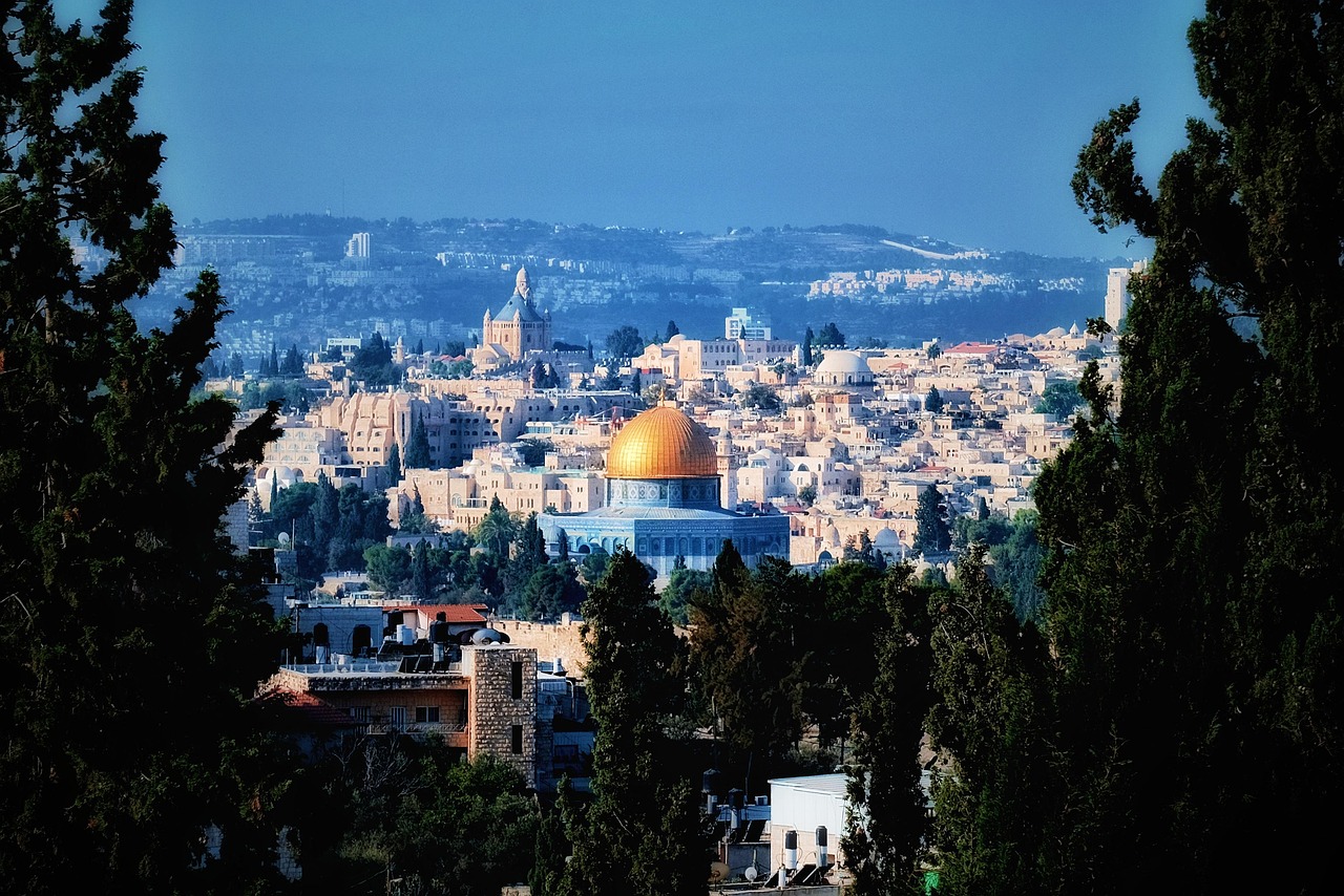 Israel&#8217;s Survival in a &#8216;State of Nature&#8217;: Unprecedented Obligations of Law and Strategy