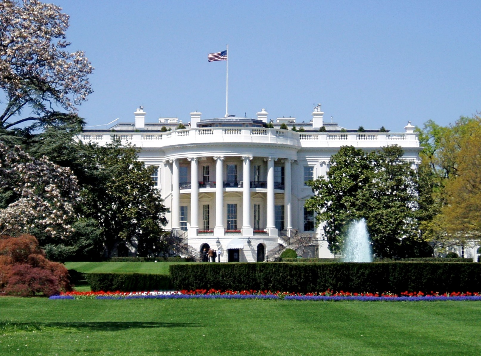 Trump announces trade negotiations with Mexico, temporarily pausing effect of new tariff increases